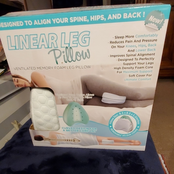 linear leg pillow